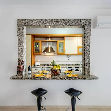 Casa Encosta Da Marina * بورتيماو