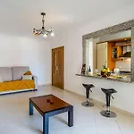 Casa Encosta Da Marina