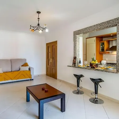 Casa Encosta Da Marina