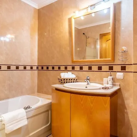 Casa Encosta Da Marina